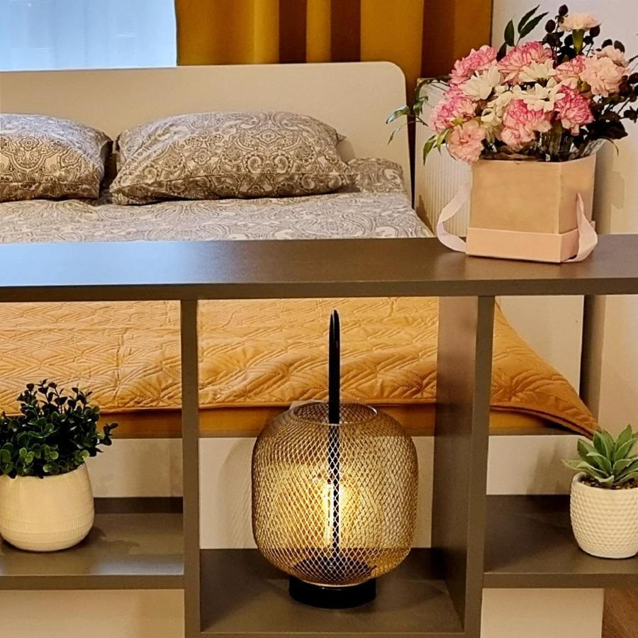 Apple Apartments - Wroblewskiego Prywatne Miejsce Parkingowe 우치 외부 사진