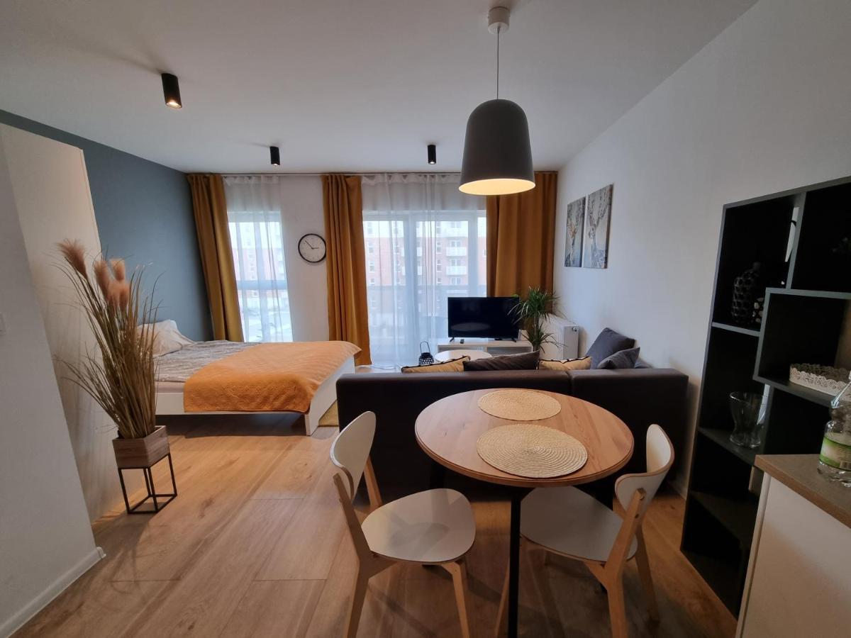 Apple Apartments - Wroblewskiego Prywatne Miejsce Parkingowe 우치 외부 사진