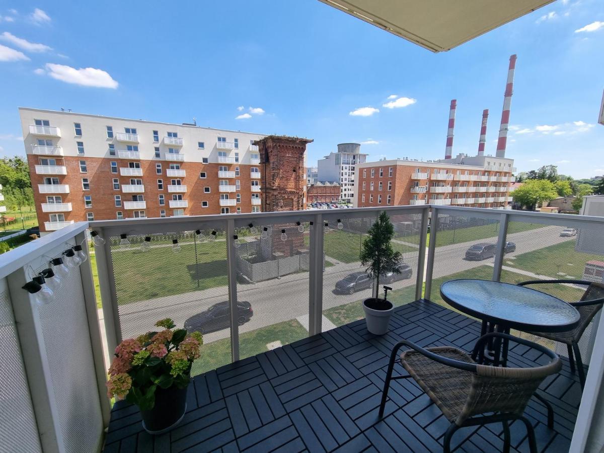 Apple Apartments - Wroblewskiego Prywatne Miejsce Parkingowe 우치 외부 사진
