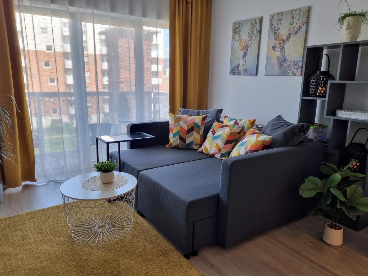 Apple Apartments - Wroblewskiego Prywatne Miejsce Parkingowe 우치 외부 사진